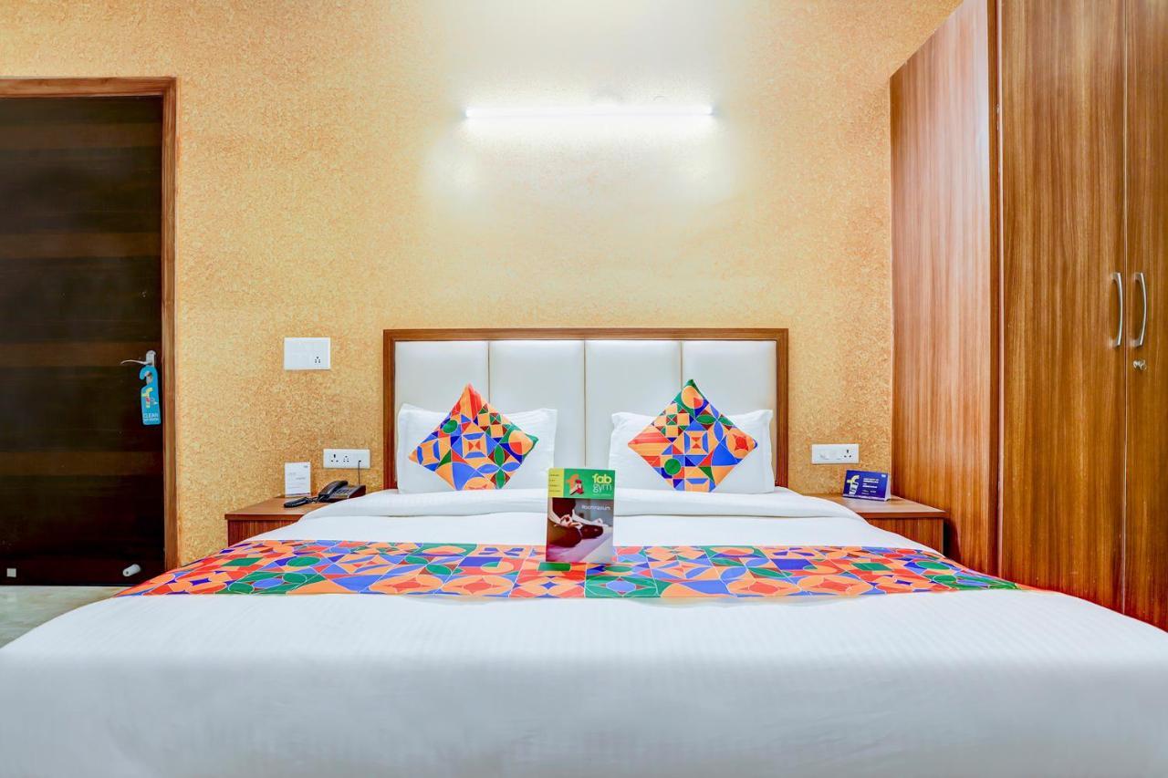 Fabhotel Golf Course Sapphire Gurgaon Extérieur photo